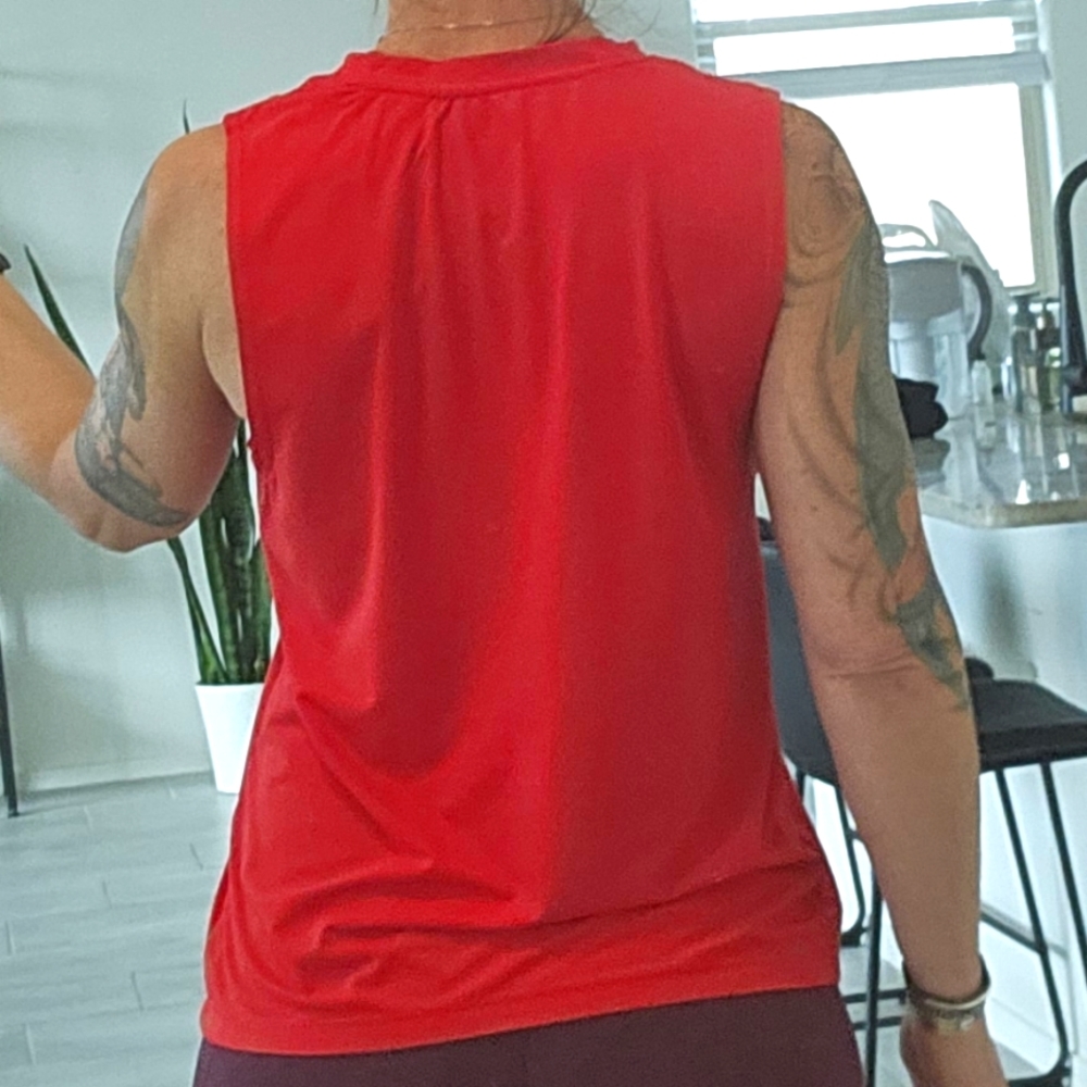 Activewear T-shirt